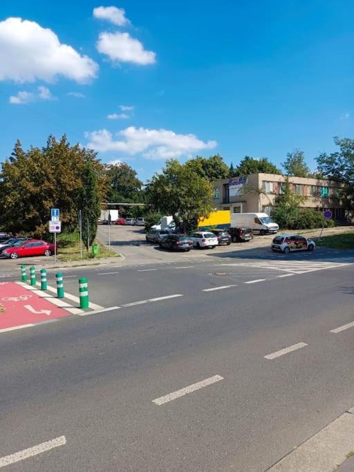 Lovely Room And Free Parking Praga Exterior foto